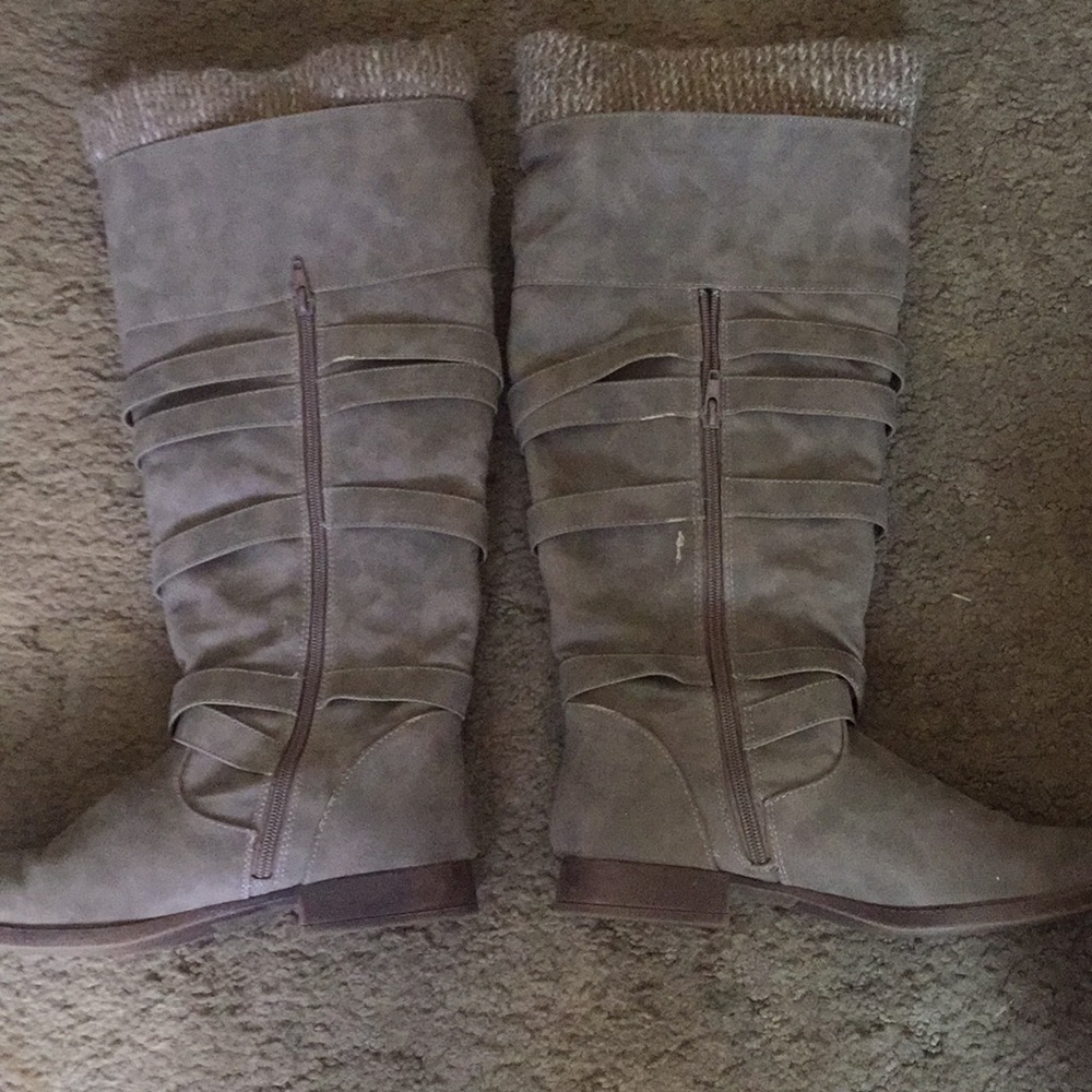 Designer boots - Picture 2 of 4